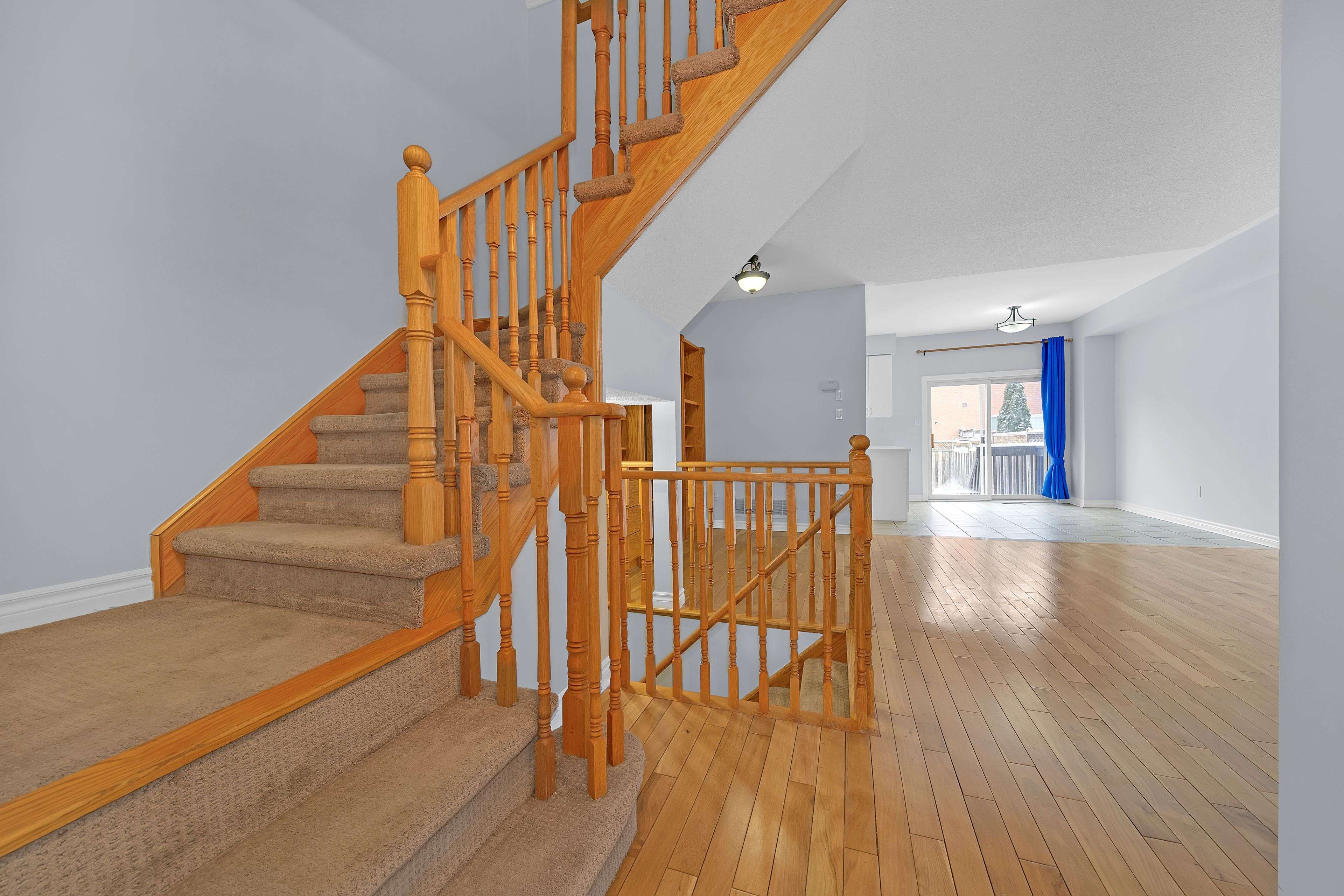 Vaughan, ON L4J 8V1,28 Daniel Reaman CRES