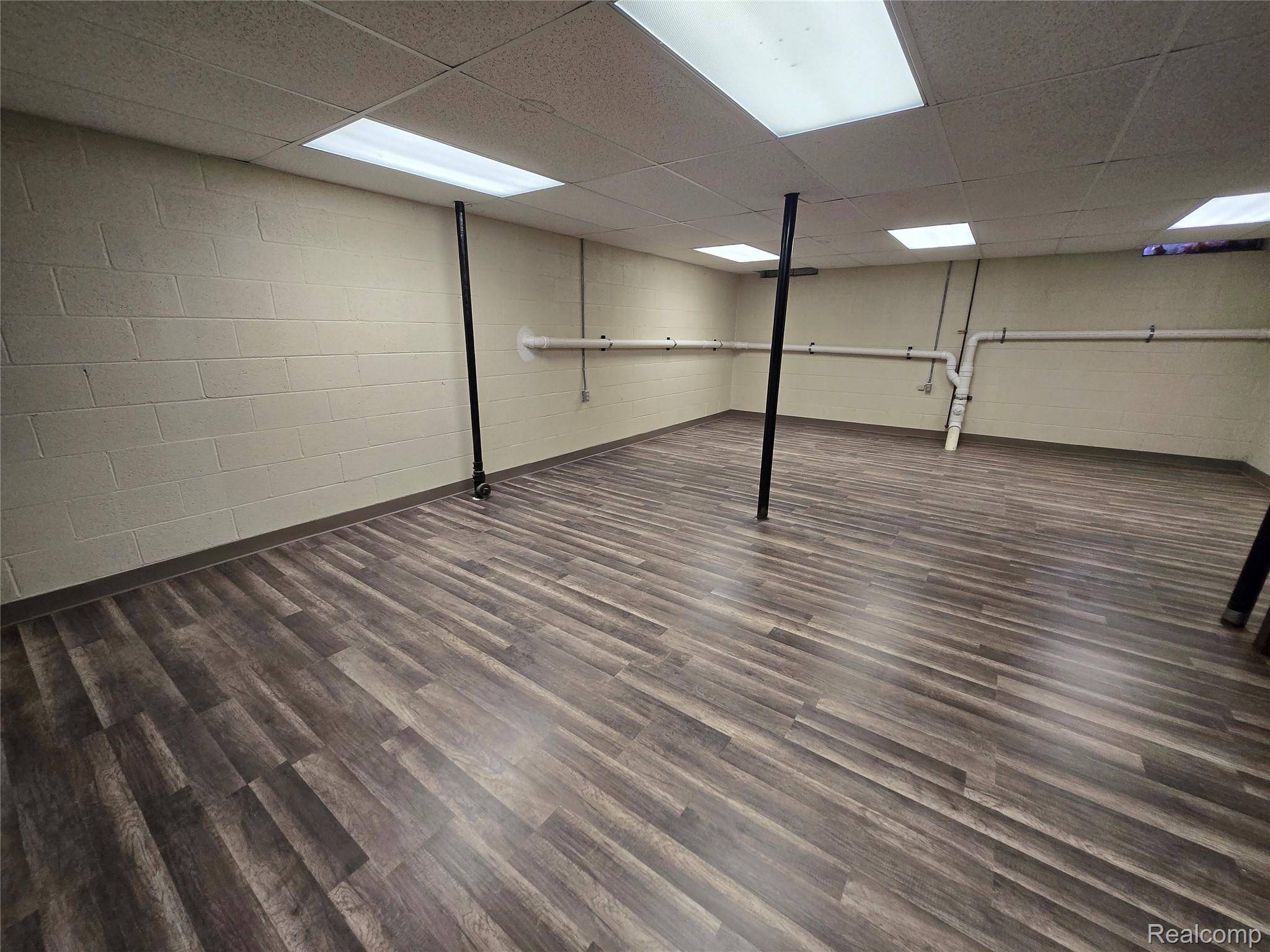 Royal Oak, MI 48073,3810 Rochester RD