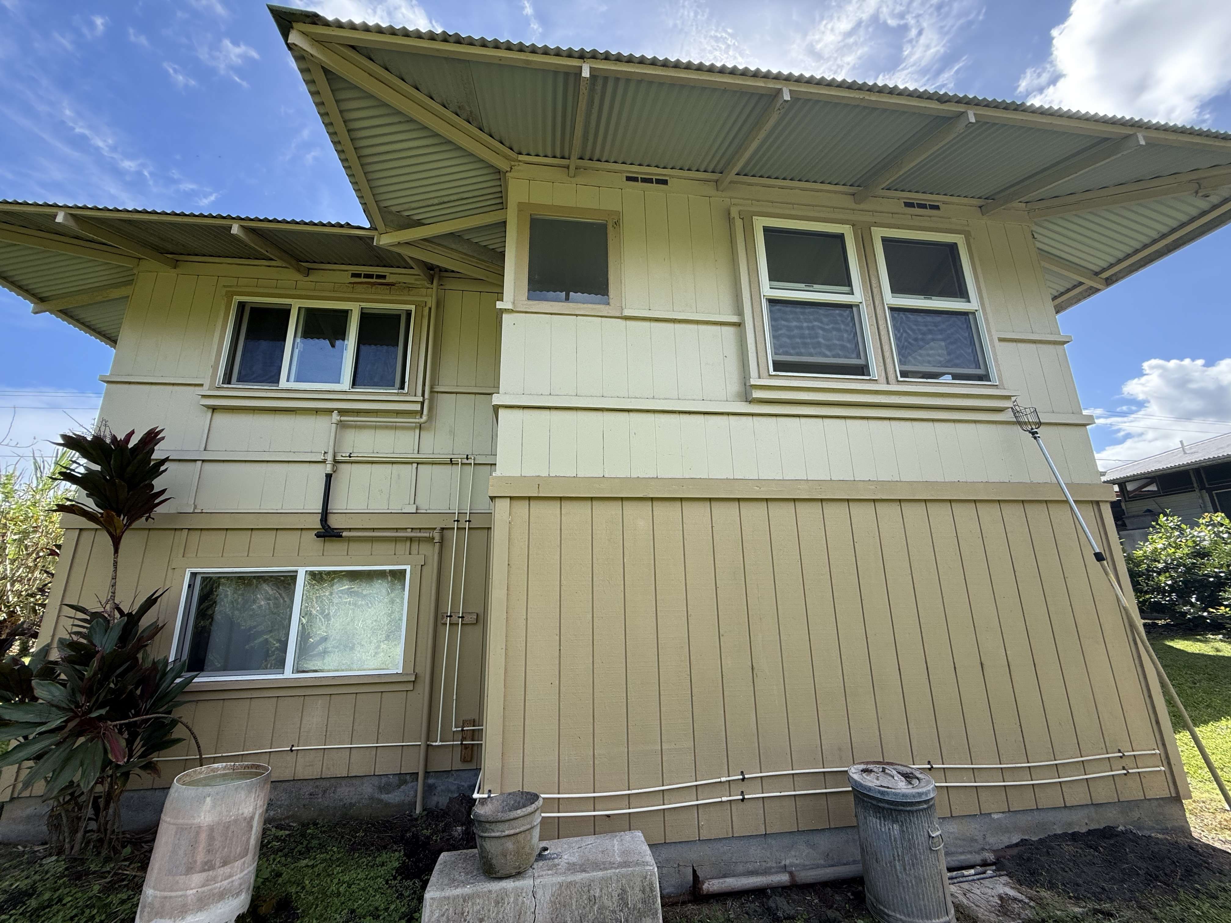 Keaau, HI 96760,16-740 MILO ST