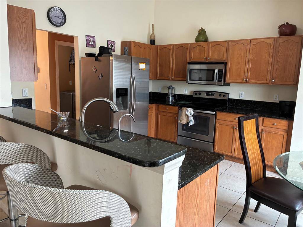 Port St Lucie, FL 34983,602 SW Kenyoun Street