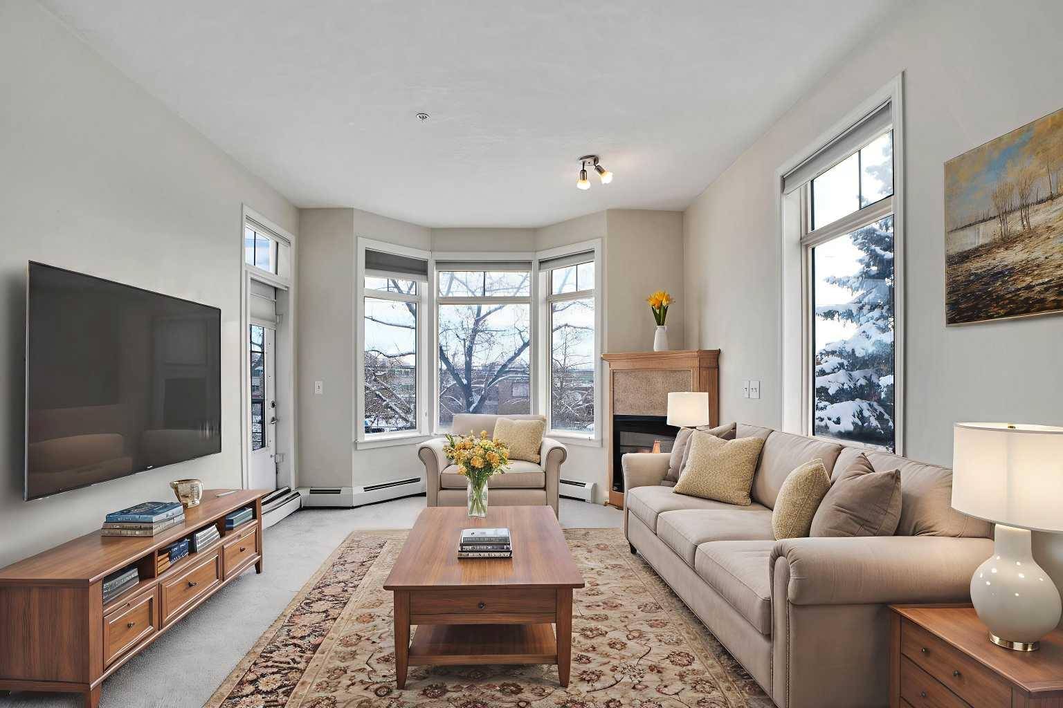 Calgary, AB T2H 3B3,5720 2 ST SW #314