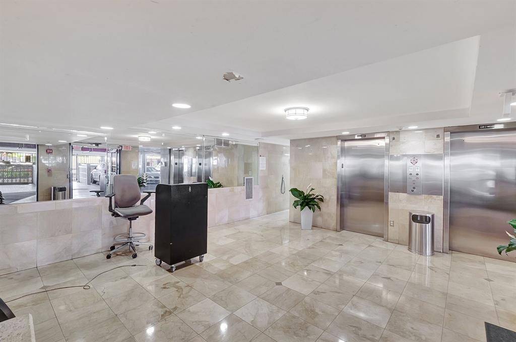 Miami Beach, FL 33139,345 Ocean Drive #305