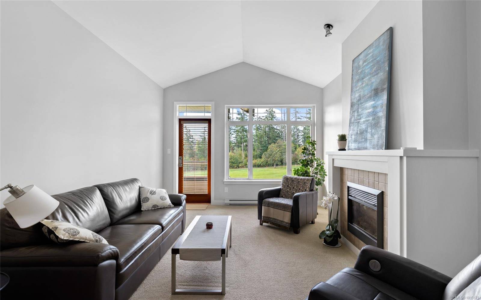 Esquimalt, BC V9A 7R1,1115 Craigflower Rd #403C