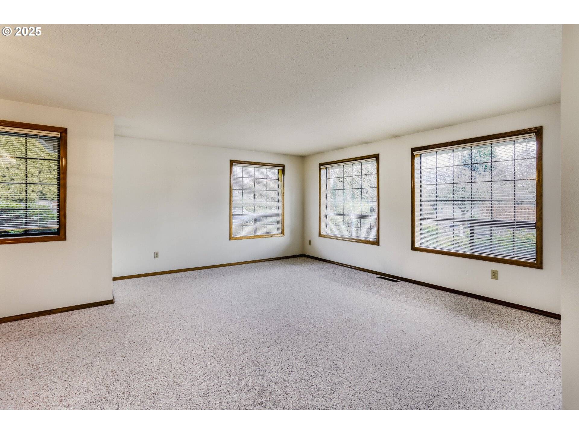 Hillsboro, OR 97124,1621 NE GREENSWORD DR