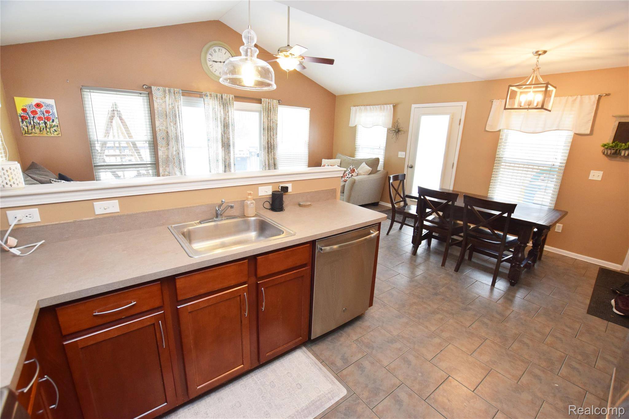 Linden, MI 48451,5340 Blossom LN