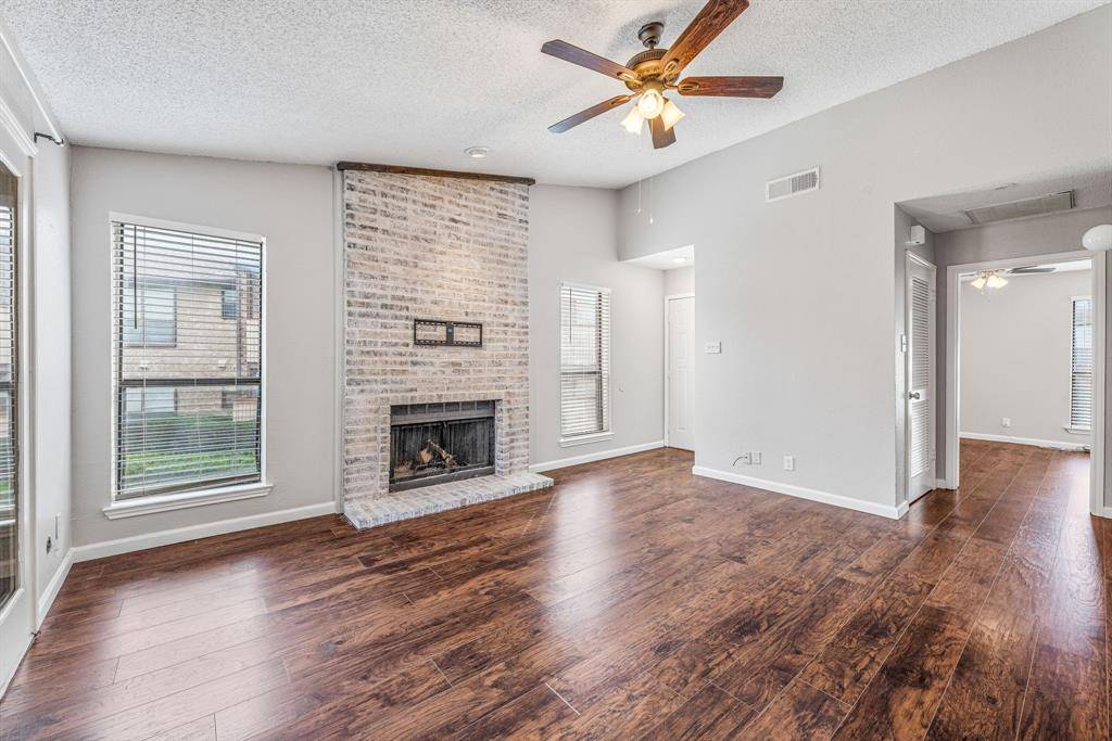 Arlington, TX 76011,1204 Harwell Drive #2124