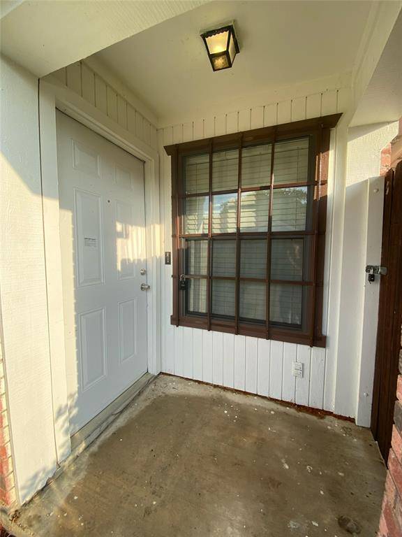 Arlington, TX 76012,2022 Minnie Drive