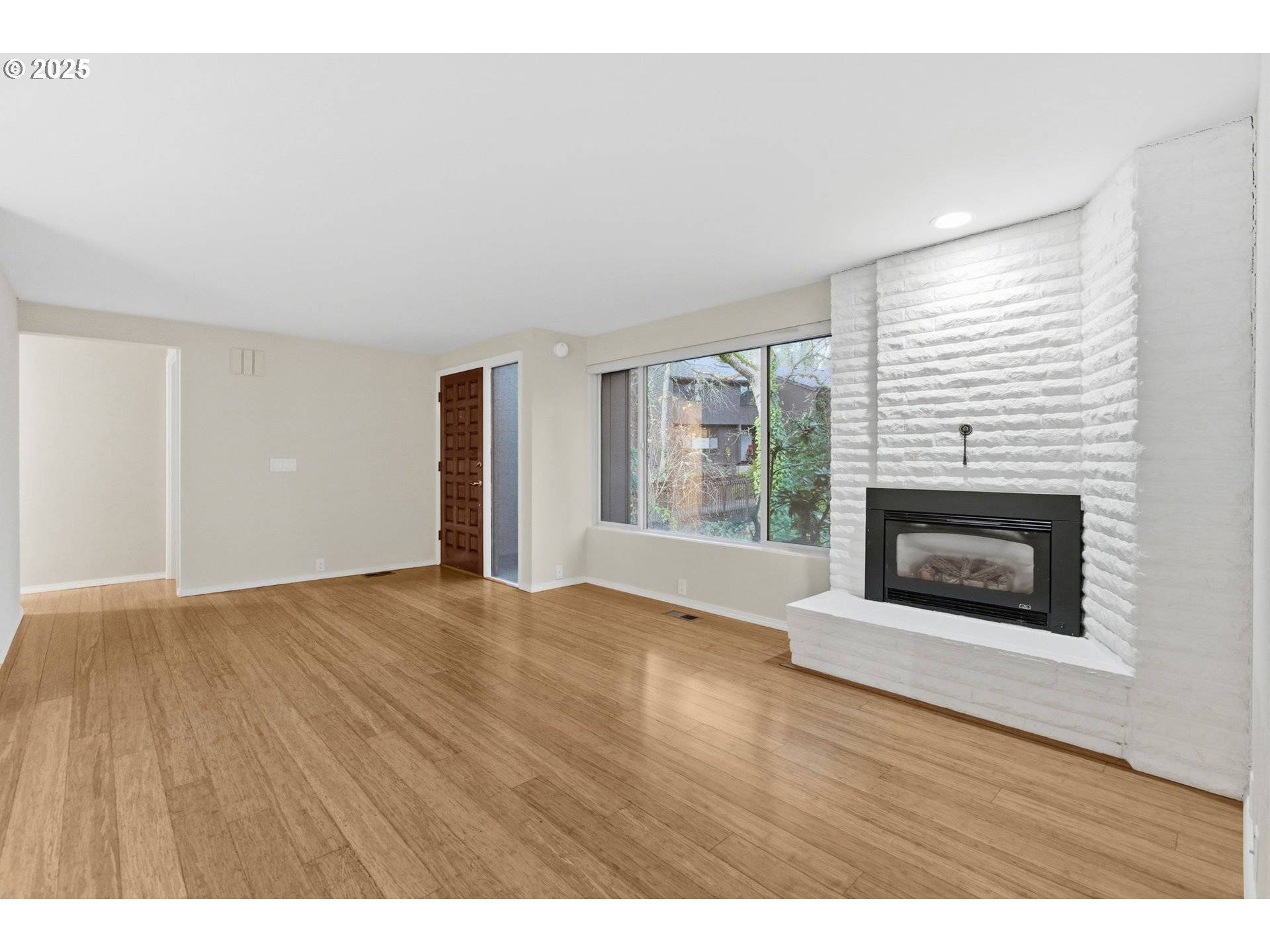 Eugene, OR 97405,17 WESTBROOK WAY