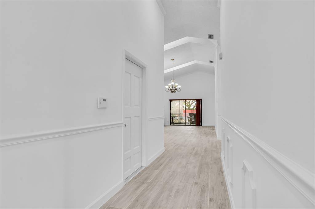 Boca Raton, FL 33433,7619 Silver Woods Ct