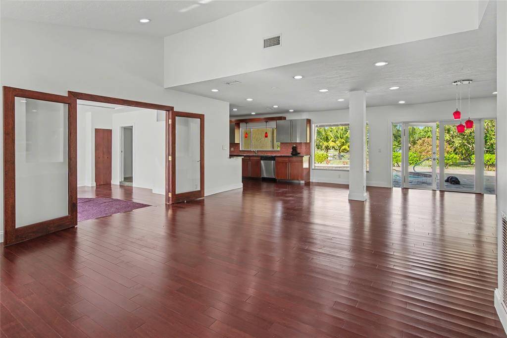 Cooper City, FL 33328,8619 SW 51st St