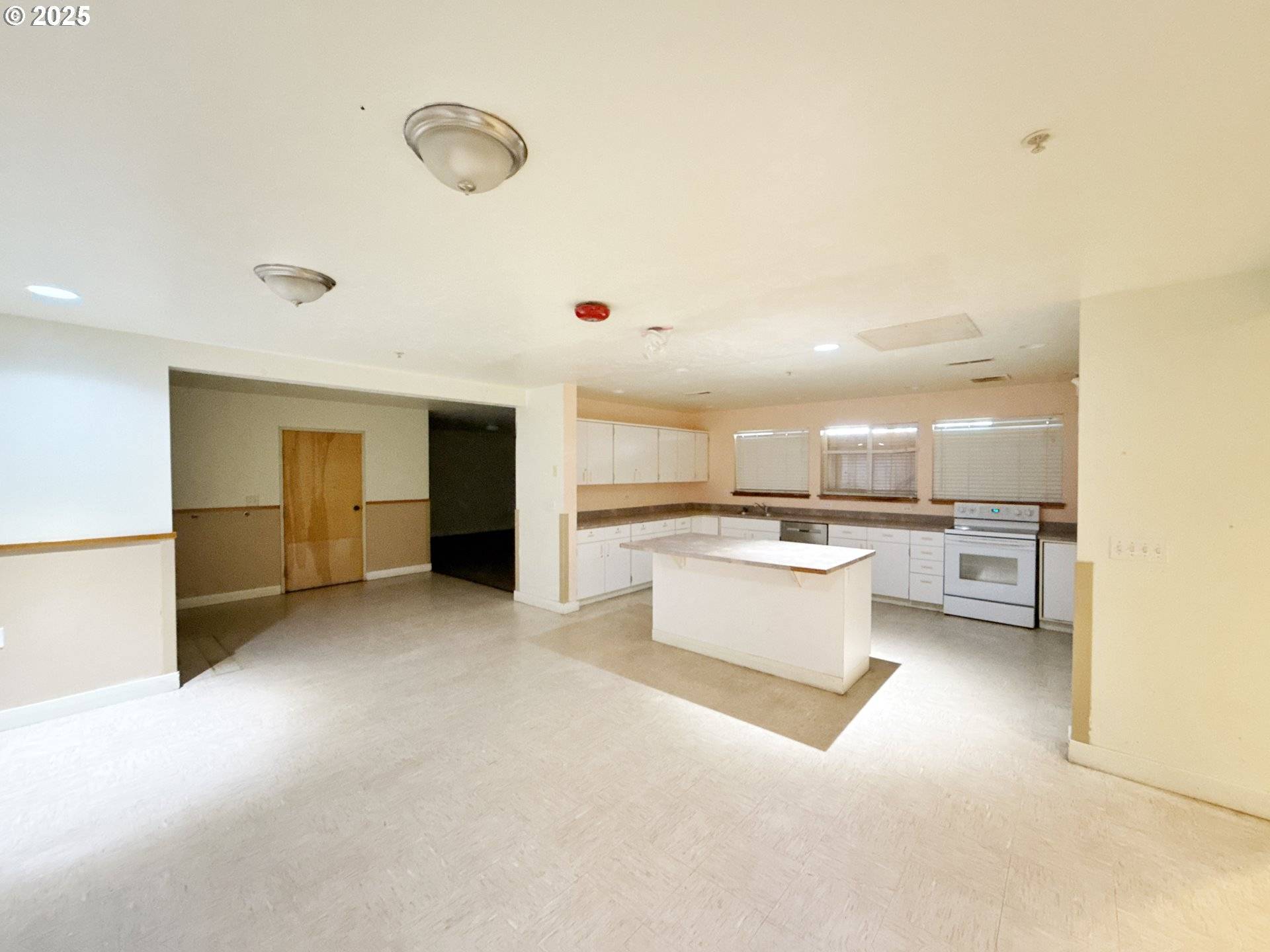 Portland, OR 97216,9350 SE TAYLOR ST