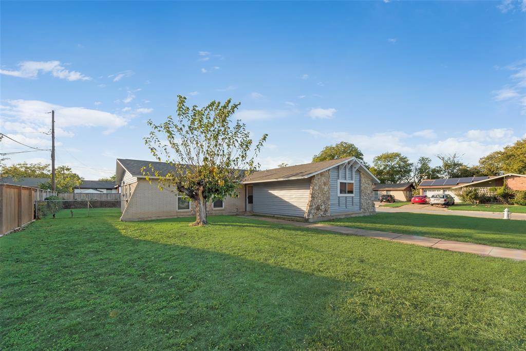 Forest Hill, TX 76119,6300 Suellen Lane