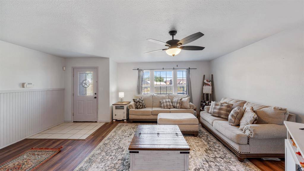 Lone Oak, TX 75453,112 W Cedar Street