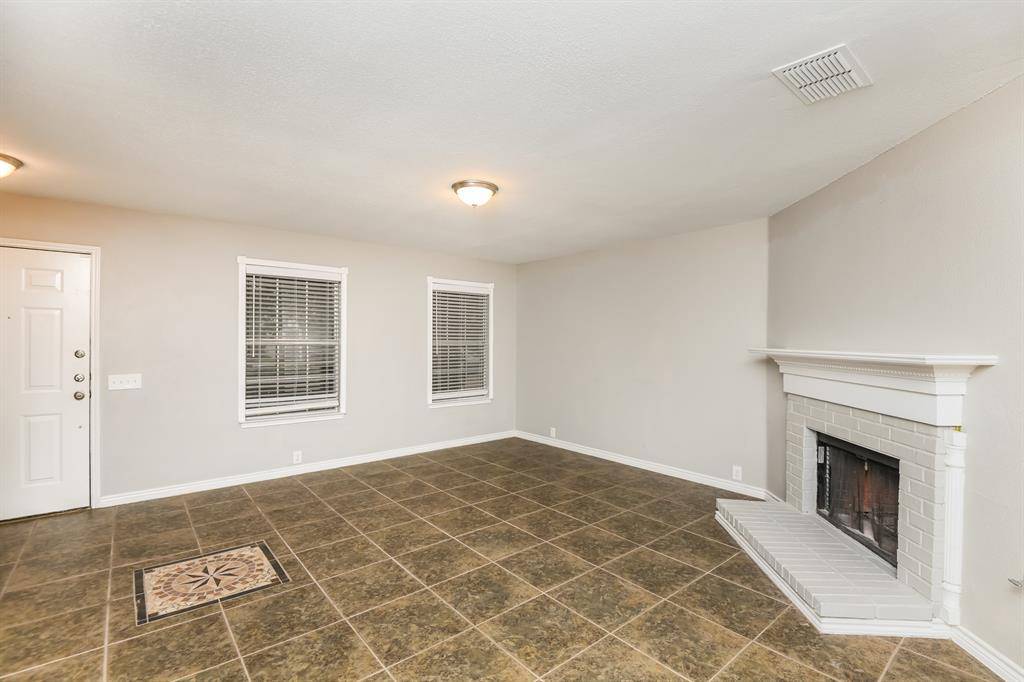 Arlington, TX 76002,7018 Glenshire Drive