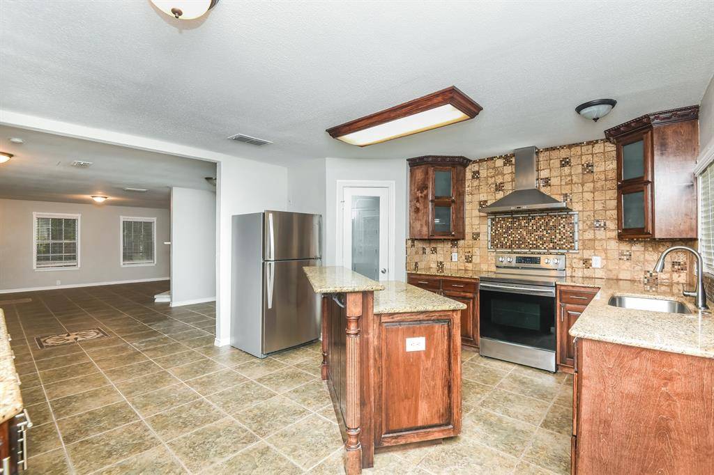 Arlington, TX 76002,7018 Glenshire Drive