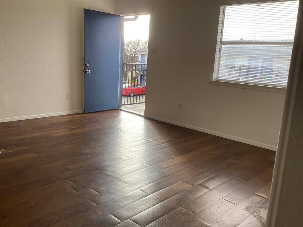 Farmersville, TX 75442,300 S 78 Highway #213