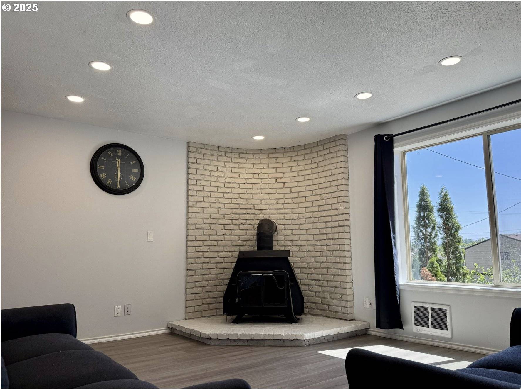 Salem, OR 97304,187 STONEWAY DR NW