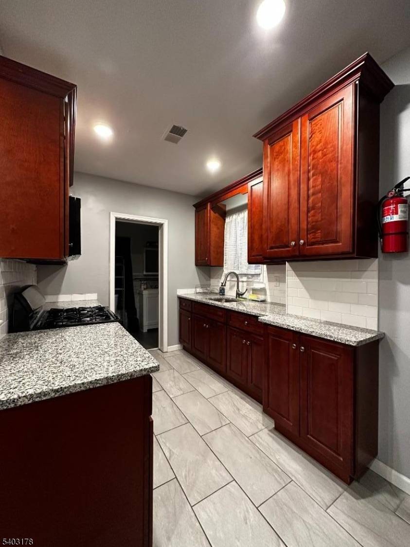 Phillipsburg Town, NJ 08865,45 Fox St