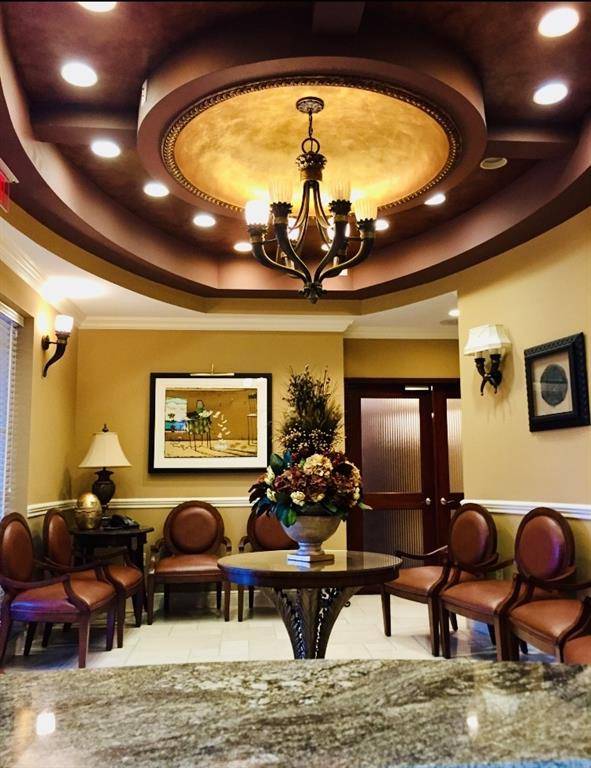 Coral Springs, FL 33067,5421 N University Dr #101