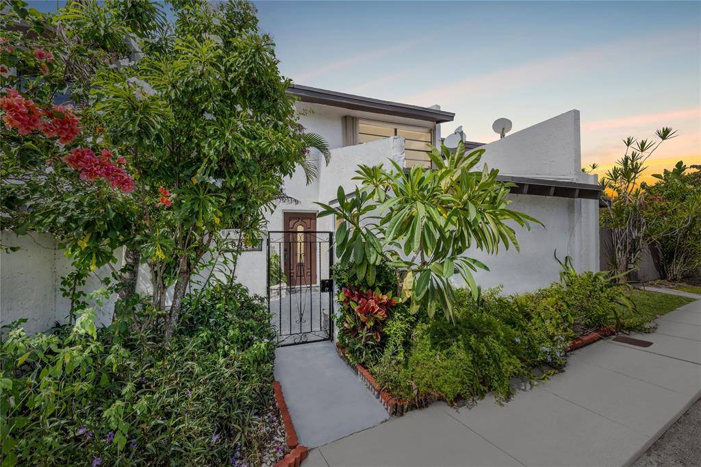 Miami, FL 33173,10921 SW 70th Ter #10921