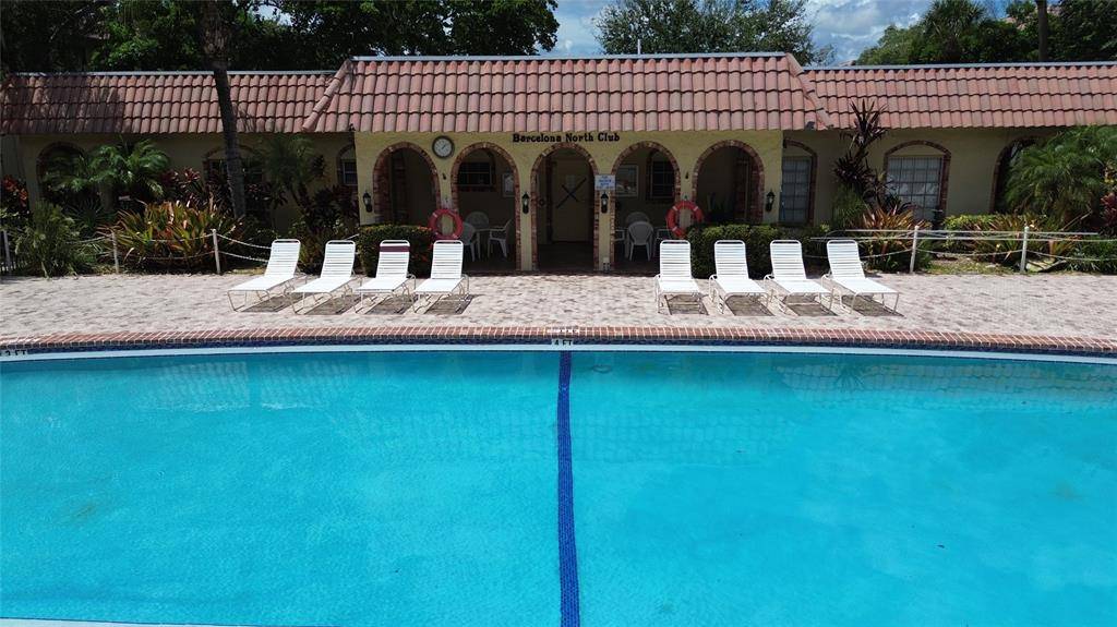 Pompano Beach, FL 33060,251 S Cypress Rd #127