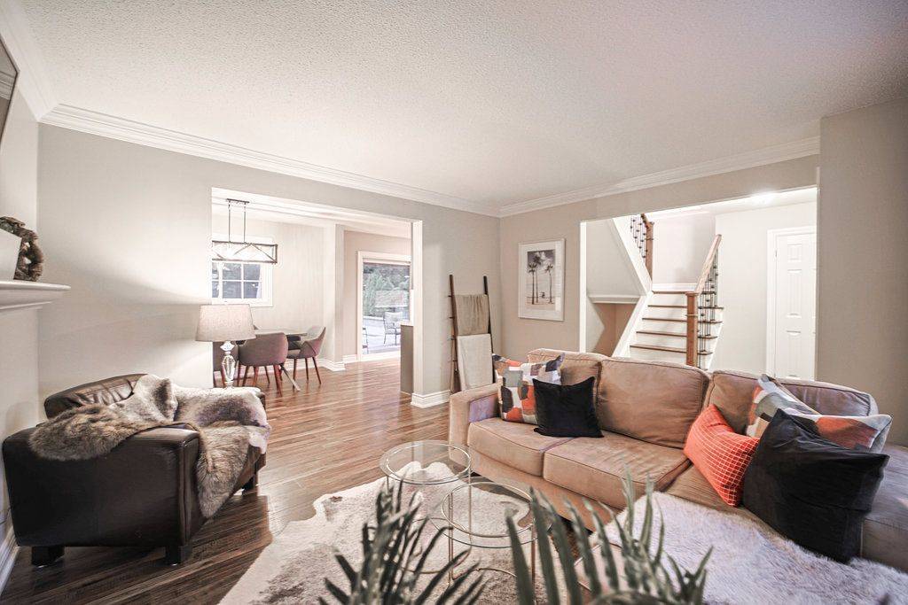 Caledon, ON L7E 1Y8,160 Allan DR