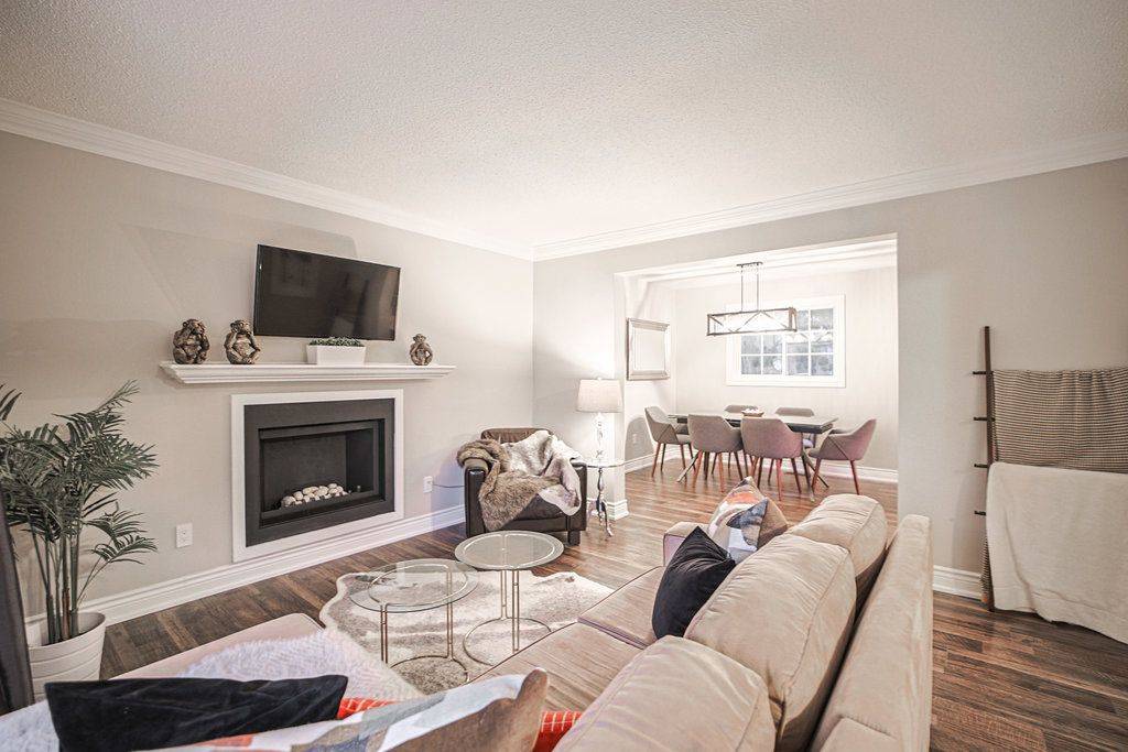 Caledon, ON L7E 1Y8,160 Allan DR