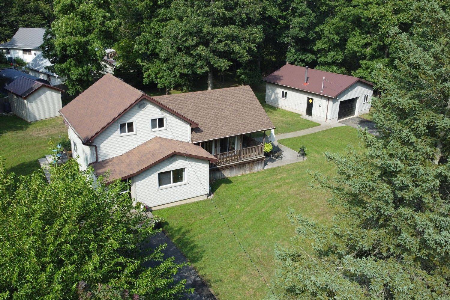 Fort Erie, ON L0S 1N0,3222 Peach AVE