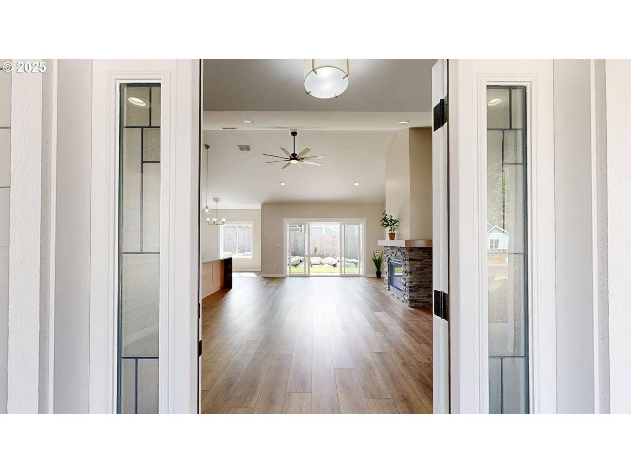 Brookings, OR 97415,1236 Lighthouse LN