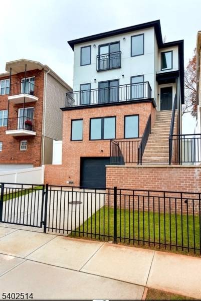 Newark City, NJ 07108,131 Hedden Ter