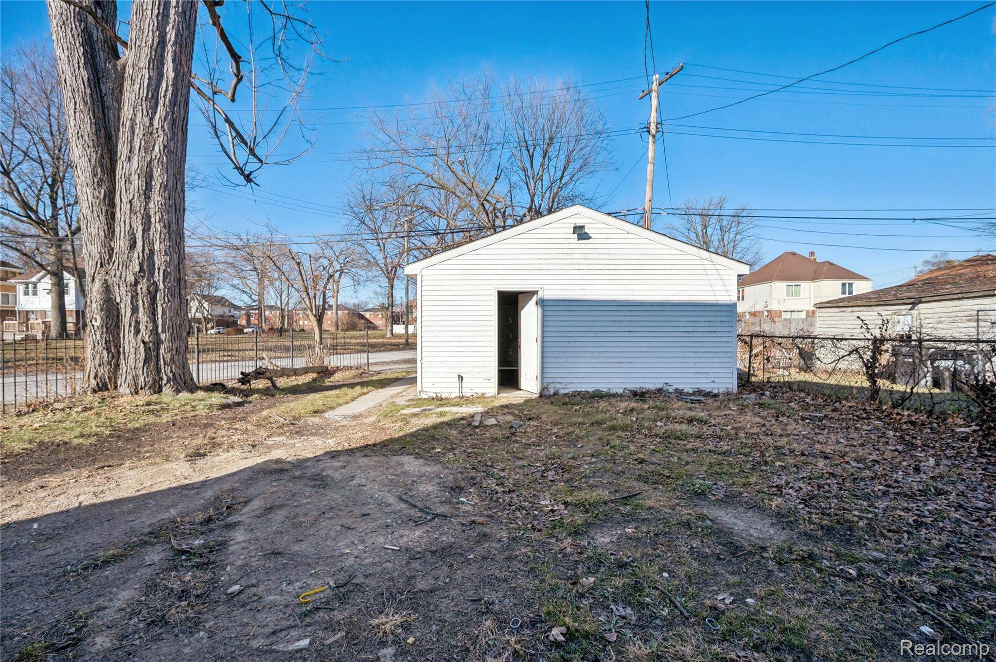 Detroit, MI 48206,2076 Collingwood ST