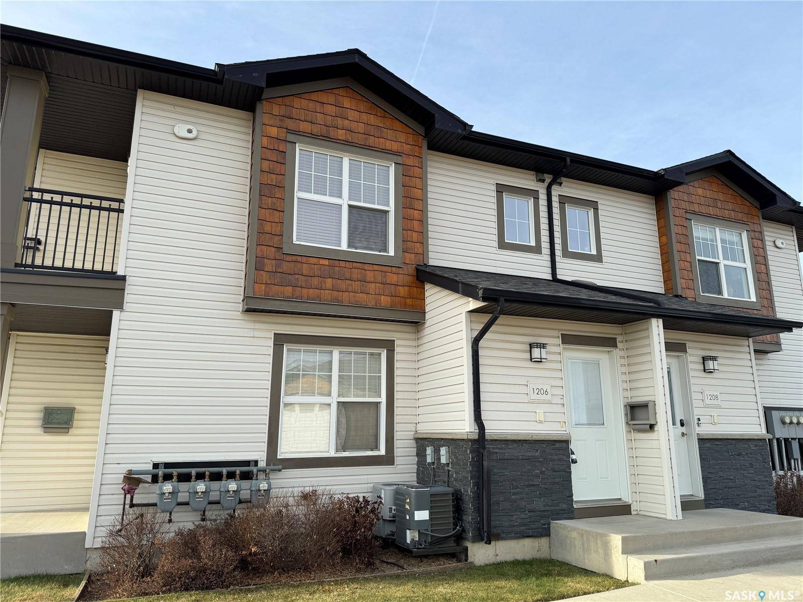 Saskatoon, SK S7W 0M5,1015 Patrick CRESCENT #1206