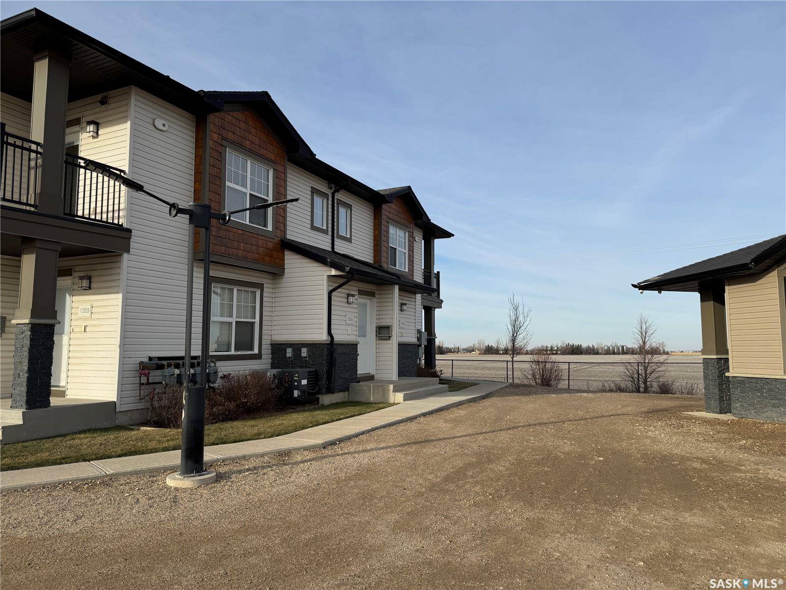 Saskatoon, SK S7W 0M5,1015 Patrick CRESCENT #1206