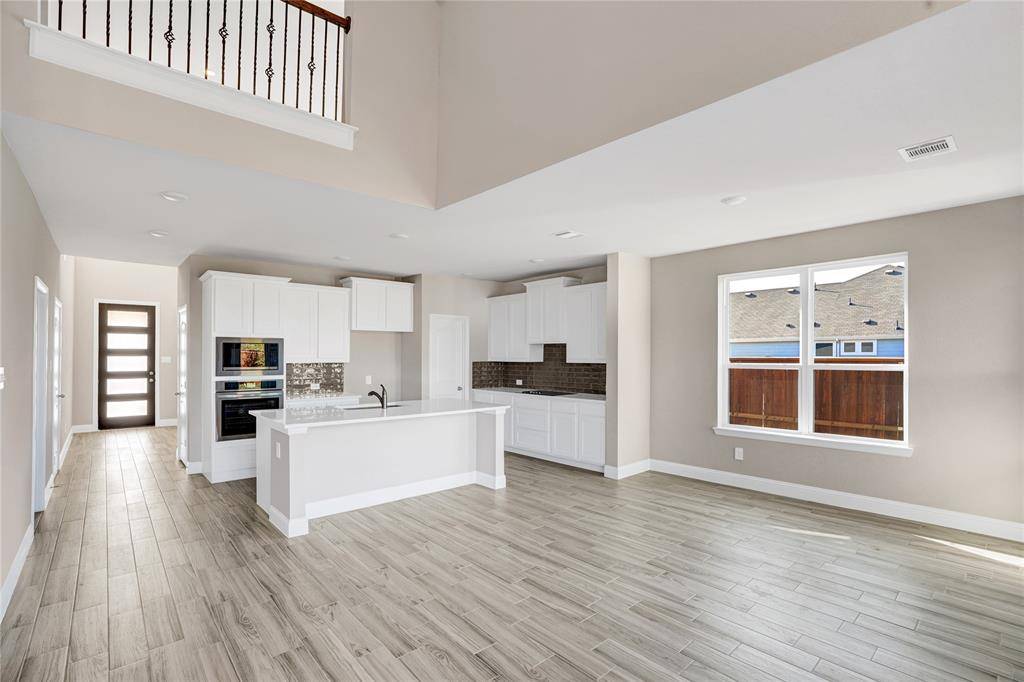 Rowlett, TX 75089,8526 Royal Star Road