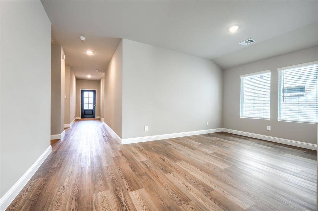 Mckinney, TX 75069,511 Midnight Oak Drive