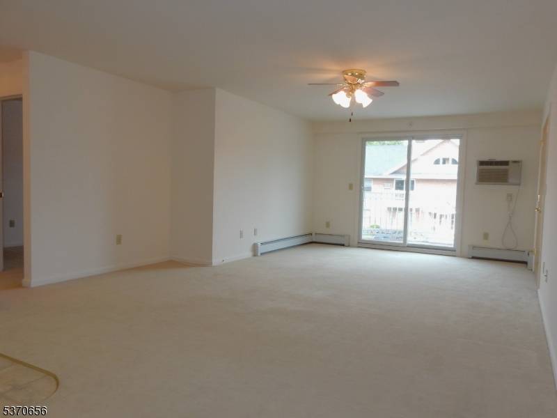 Hackettstown Town, NJ 07840,59 JANES DR. #59