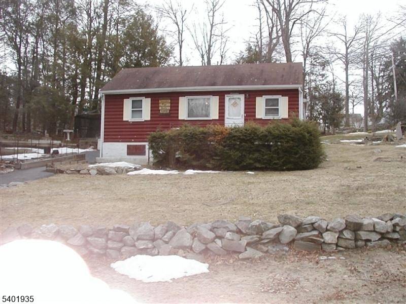 West Milford Twp., NJ 07421,7 Daretown Rd