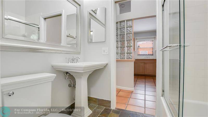 Fort Lauderdale, FL 33315,607 SW 15 Street