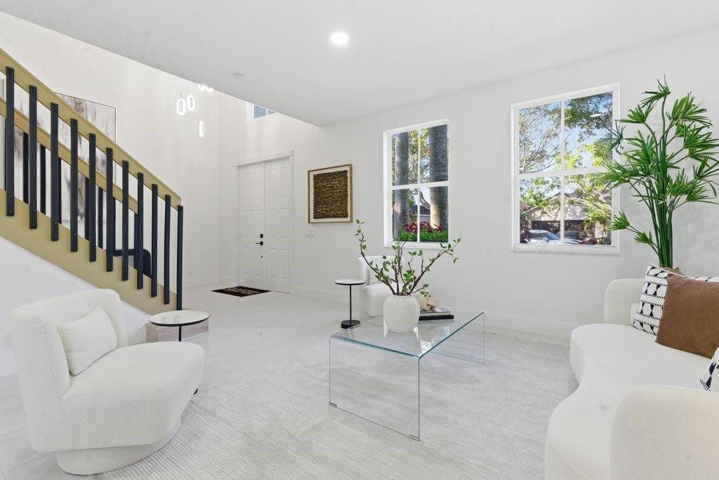 Weston, FL 33327,1170 Chenille Cir