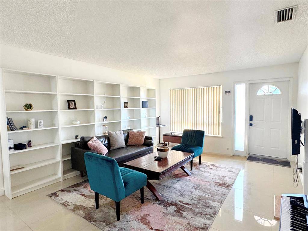 Pompano Beach, FL 33060,704 NW 3rd Ave