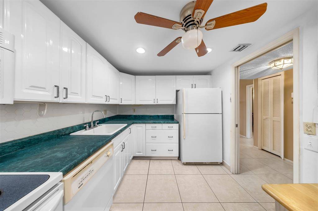 Pompano Beach, FL 33069,2681 S Course Dr #301