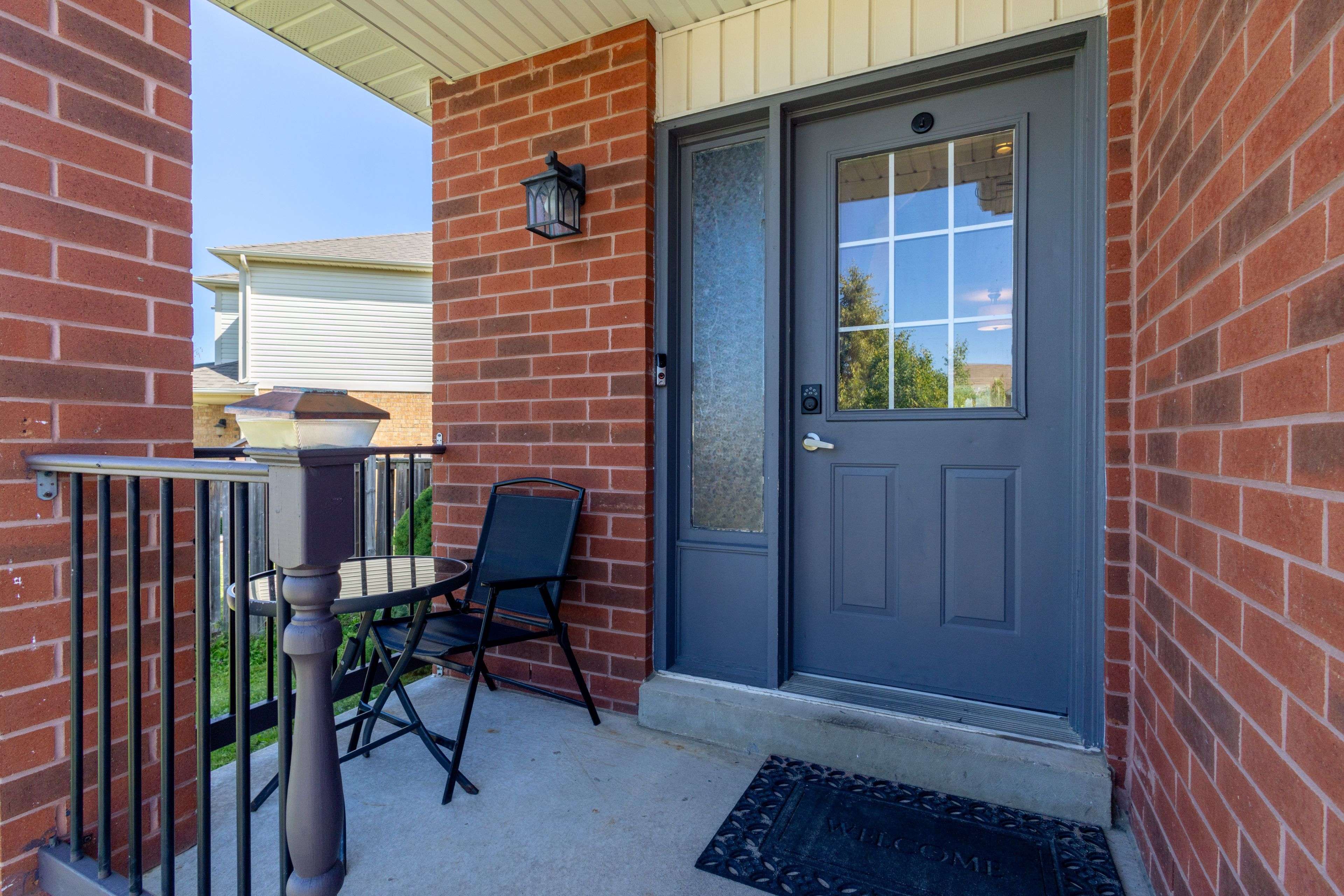 Barrie, ON L4N 8C2,192 Pickett CRES