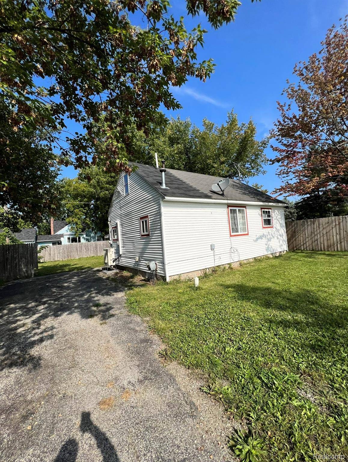 Saginaw, MI 48602,2221 Salt ST