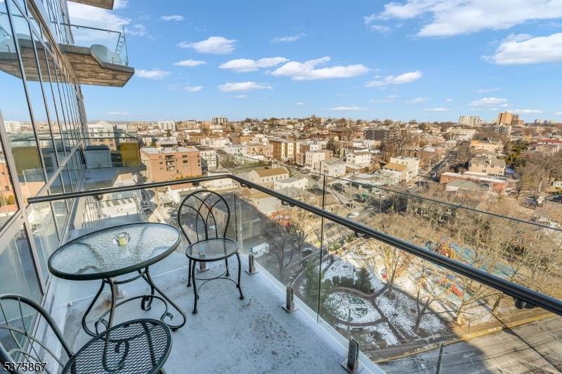 Cliffside Park Boro, NJ 07010,320 Adolphus Ave1204 #1204