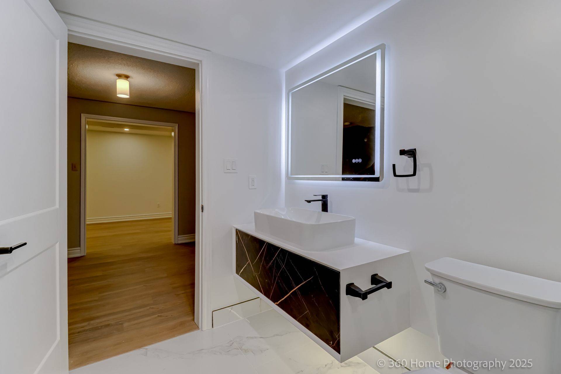 Toronto C06, ON M3H 2Y1,173 Faywood BLVD