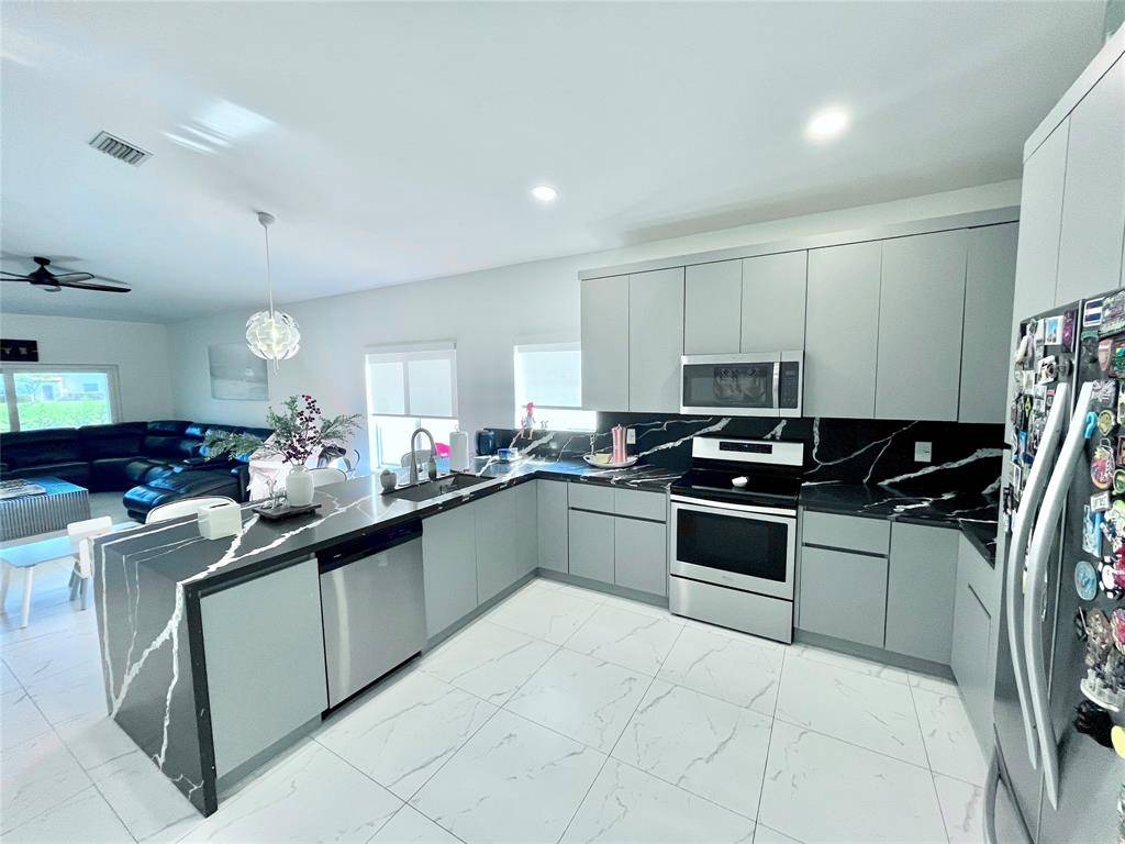 Deerfield Beach, FL 33442,1334 SW 44th Ter