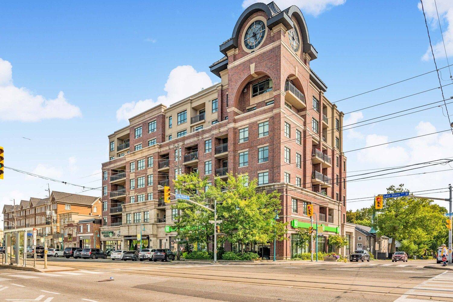 Toronto W06, ON M8W 0A3,3563 Lake Shore BLVD W #212