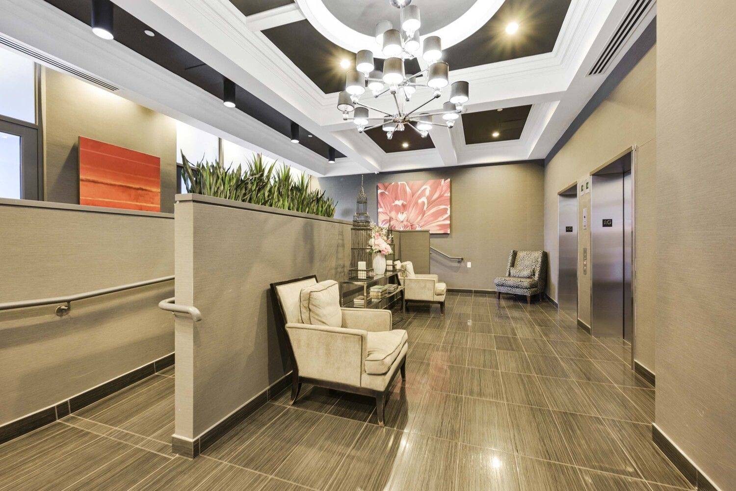 Toronto W06, ON M8W 0A3,3563 Lake Shore BLVD W #212