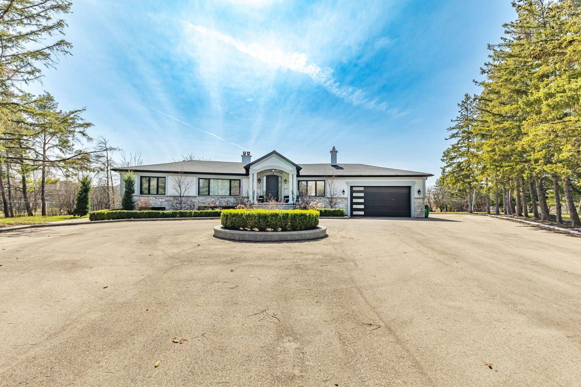 Brampton, ON L6P 0L2,12 Julian DR