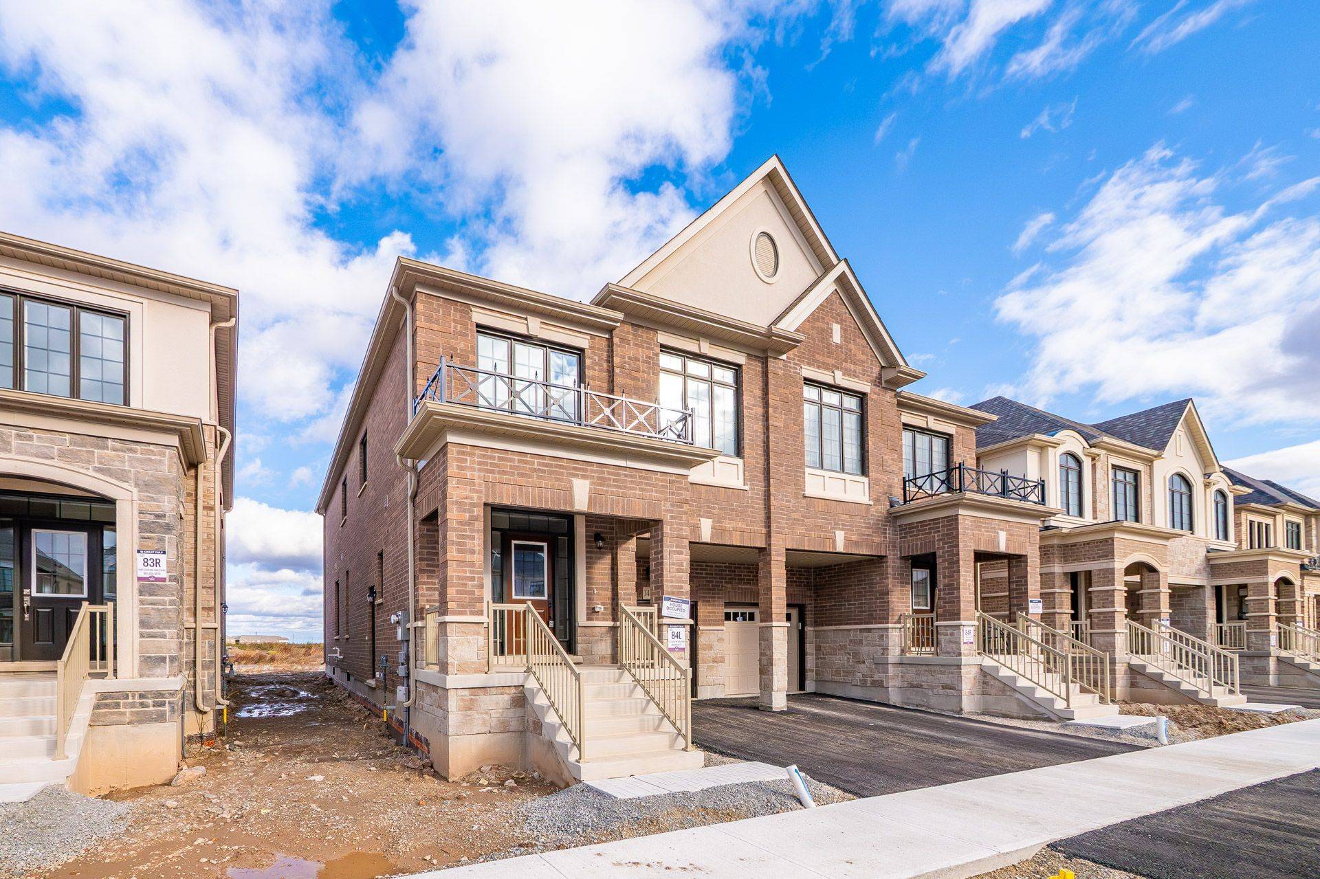 Milton, ON L9E 2G5,1473 Savoline BLVD